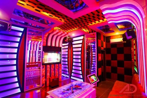 thi cong karaoke 4 mua 6