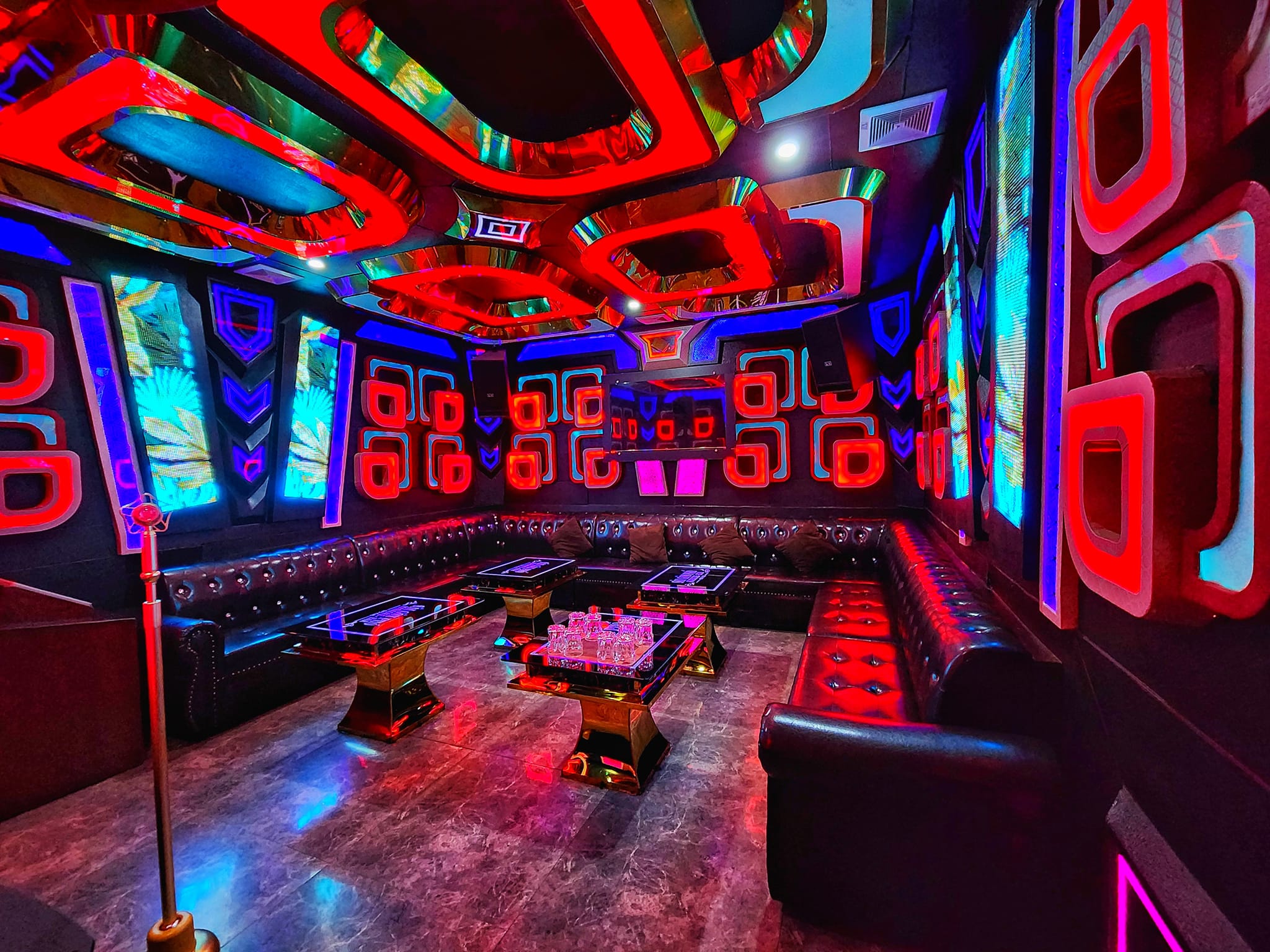 Thi Công Karaoke Tại Tây Ninh | A&D Interiors – Thiết Kế & Thi Công Karaoke Trọn Gói, Đẳng Cấp 6 Thi Công Phòng Karaoke Cổ điển Tại Tây Ninh